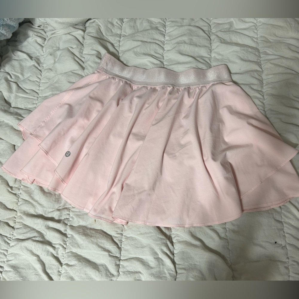 RARE lululemon court rival skirt size 6